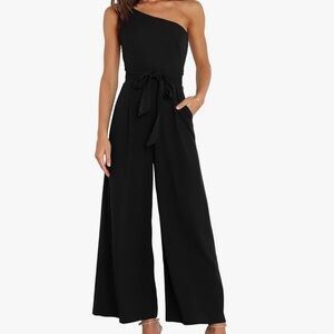 Chic Black One-Shoulder Jumpsuit